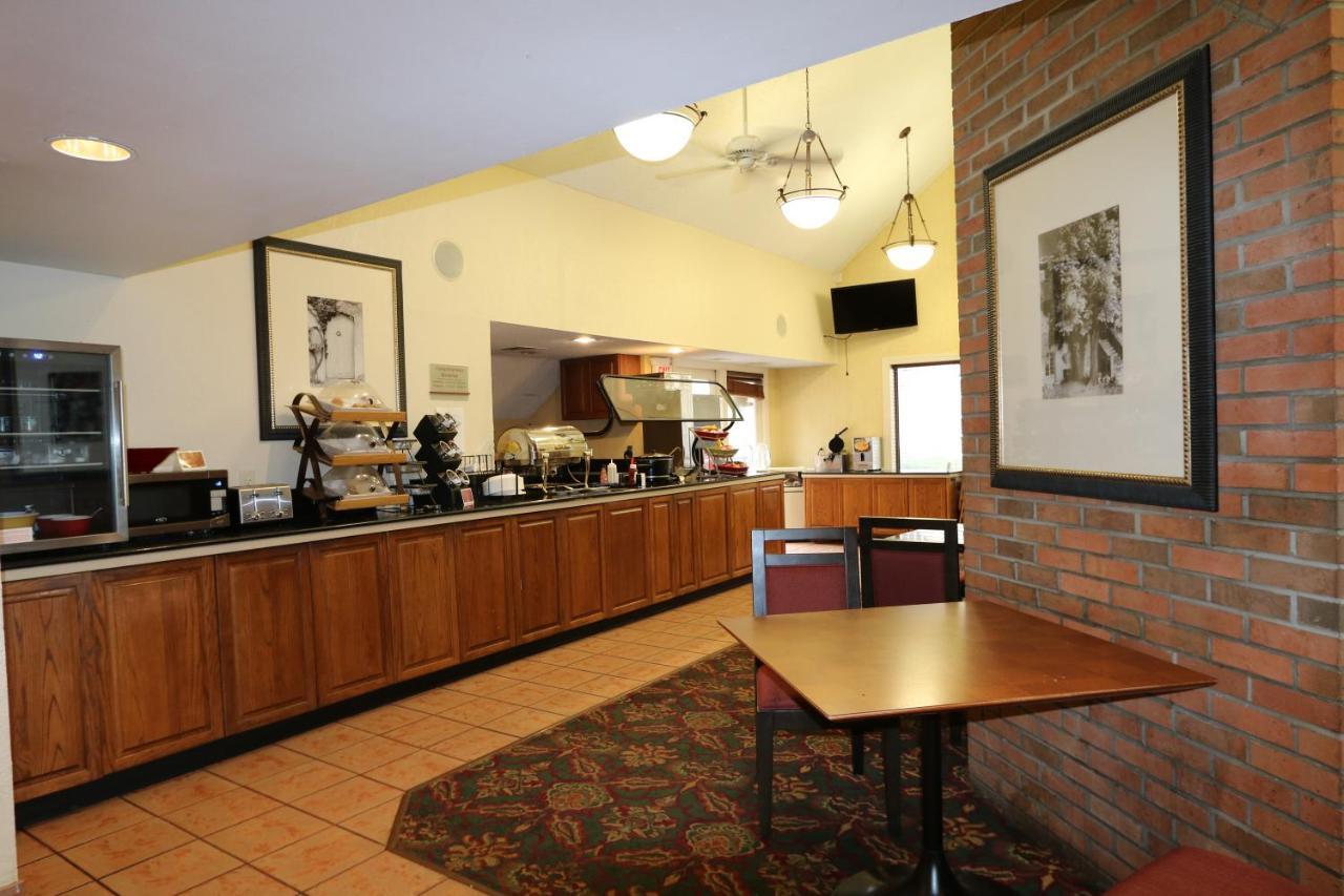 Fairbridge Inn & Suites - Akron Copley Township - West Quarto foto