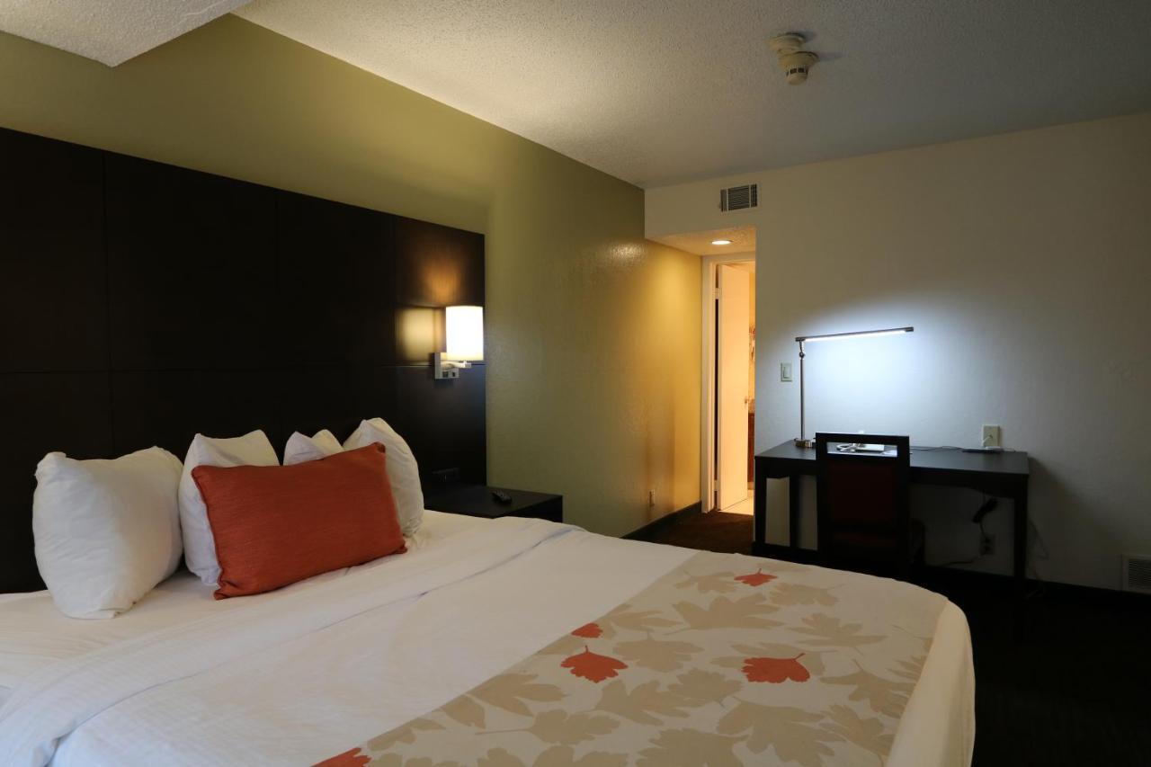 Fairbridge Inn & Suites - Akron Copley Township - West Quarto foto