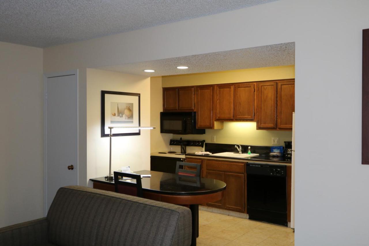 Fairbridge Inn & Suites - Akron Copley Township - West Quarto foto